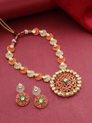 Red necklace-sets 1