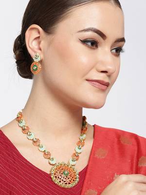 Red necklace-sets 2