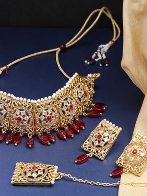 Red necklace-sets 1