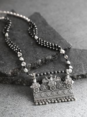 Silver necklace-sets 1