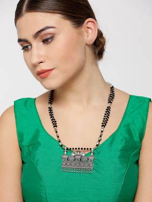 Silver necklace-sets 2
