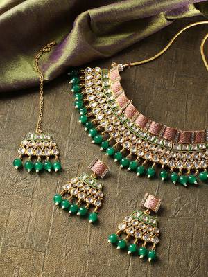 Green necklace-sets 1