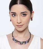 Black necklace-sets