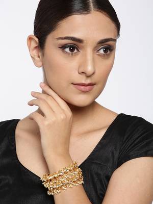 Gold bangles-and-bracelets 2