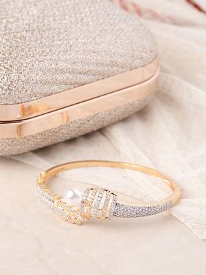 White bracelets 1