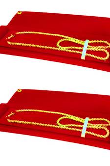 Red jewellery-box