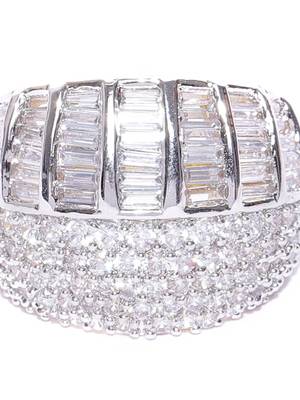 White rings 5