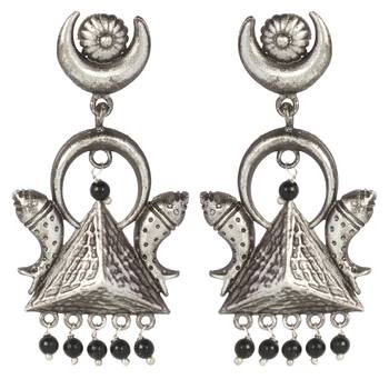 Black earrings 1