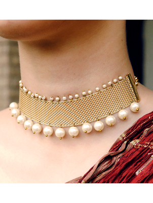 Golden necklaces 1