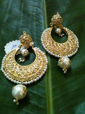 Traditional Golden Heavy Earring 1