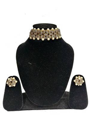 Grey chokers 1