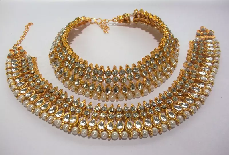 Golden White stone and kundan 3 line anklet 