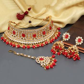 Red necklace-sets 2