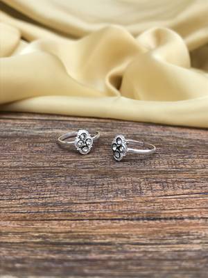 Silver toe-rings 2