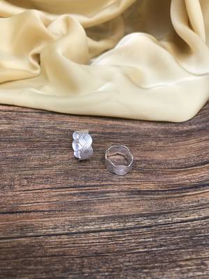 Silver toe-rings 3