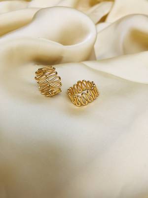Gold toe-rings 1