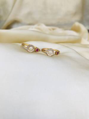 Gold toe-rings 4