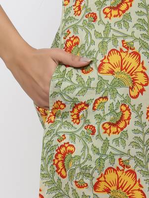 Green printed cotton kurtas-and-kurtis 4