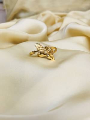 Gold toe-rings 3