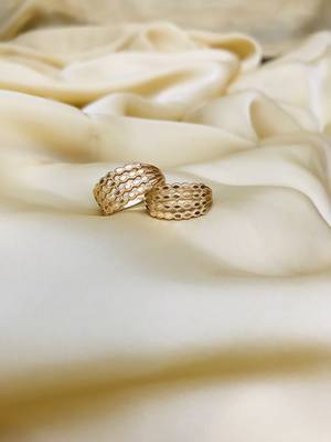 Gold toe-rings 2