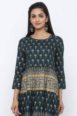 Green printed rayon kurtas-and-kurtis 5