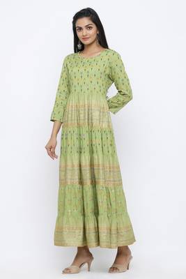 Green printed rayon kurtas-and-kurtis 4