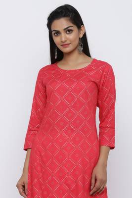 Pink printed rayon kurta-sets 5