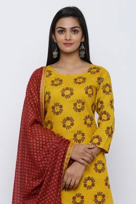 Yellow printed rayon kurta-sets 5
