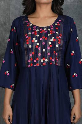 Navy-blue woven rayon long-kurtis 3