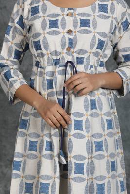 Off-white printed cotton cotton-kurtis 3
