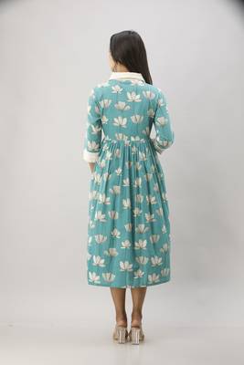 Women's Green Cotton Floral Printed Anarkali Kurta 4