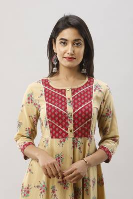 Women's Beige Cotton Anarkali Floral Printed Kurta 5