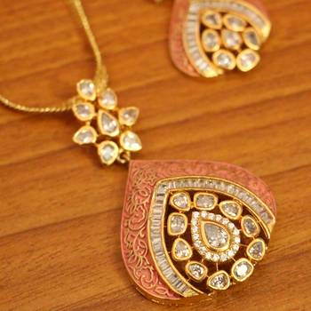 White Cubic Zirconia Pendants 2