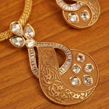 Brown Pendants 2