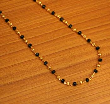 Black & Gold Beads Single Line Necklace 2