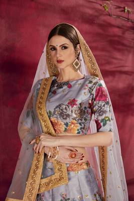 grey floral print embroidered art silk heavy wedding lehenga set choli with dupatta with dupatta 3