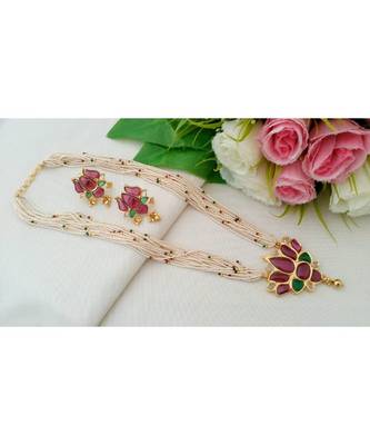 Gorgeous Seed Bead Necklace with Real Uncut Polki Stone Lotus Pendant and Matching Ear Rings (Screw Type) 1