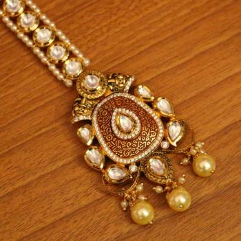 White Pearl Maang-Tikka 2