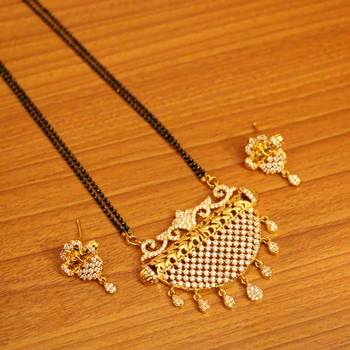 White Cubic Zirconia Mangalsutra 1