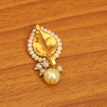 White Pearl Nose-Ring 2