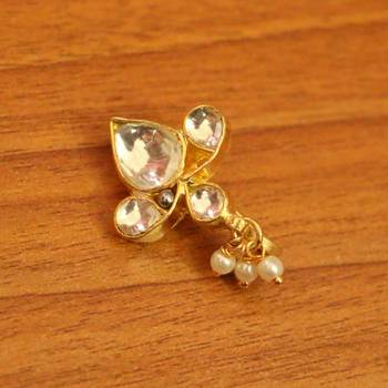 White Pearl Nose-Ring 1