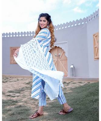 Blue Stripped Kurta & Pant With Dupatta (Set of 3) 2