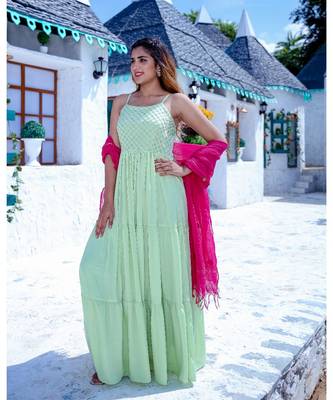 Green Tier Maxi Dress With Dupatta (Set of 2) 1