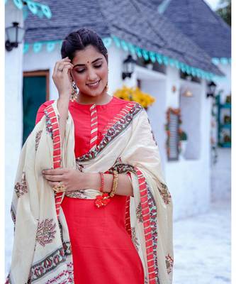 Red Frilled Kurta & Pant With Dupatta (Set of 3) 4