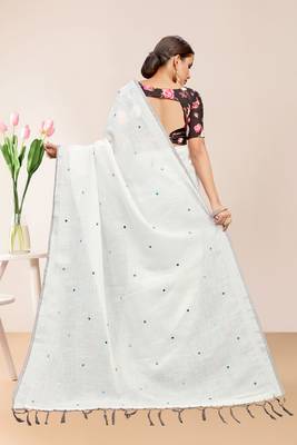 White Linen Self Design Saree with Blouse Piece 3