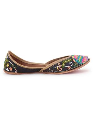 Msc Leather Ethnic Hand Embroidered Flat Jutis For Women 2