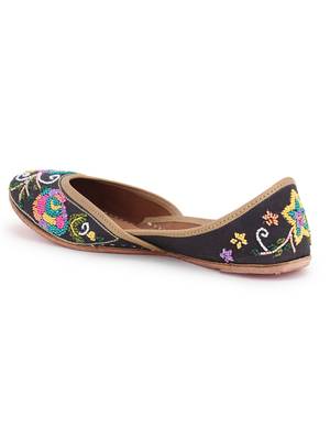 Msc Leather Ethnic Hand Embroidered Flat Jutis For Women 3