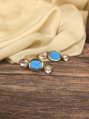 Gold earrings 1