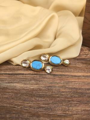 Gold earrings 2
