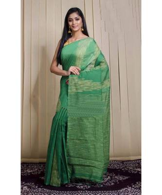 Olive Green Gheecha Work Cotton Silk Temple Design Handloom Saree With blouse 1